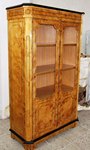 armoire and vitrin